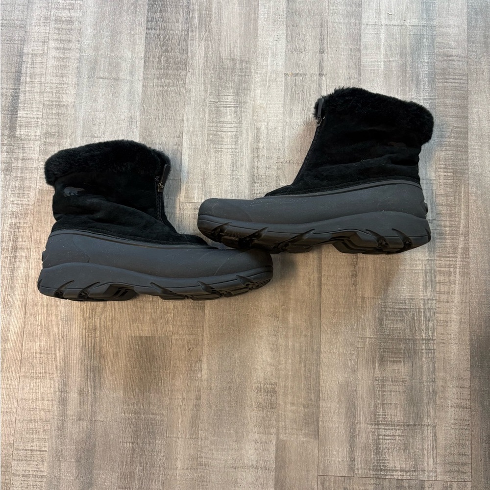 Sorel Women’s Angle Zip Boots Black Size 9